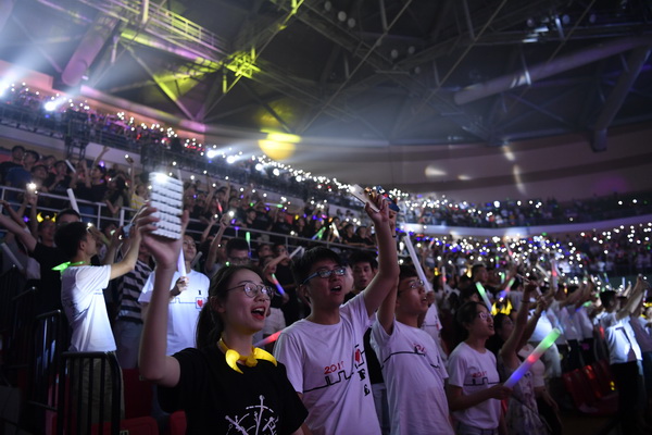 biy00006.JPG 9a7a4d981315ec55c553cedf28d60ca0.jpg