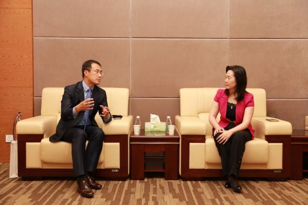 华为终端手机产品线总裁何刚阐释“创新成就梦想”