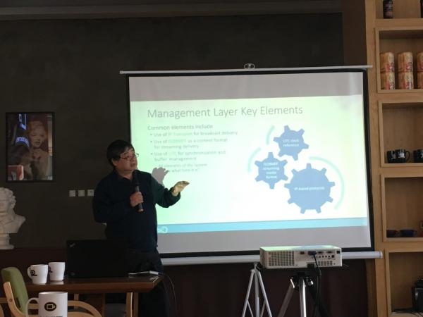 IEEE Fellow Yiyan Wu教授做客名师讲堂谈下一代数字电视标准