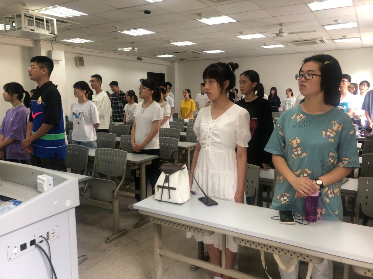 信软 (2).jpg 9b8317078c0f1e6b8408e4f8ed4e6825_7be09.j