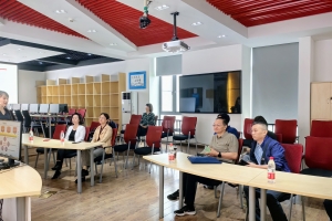 四川省社科联党组书记、副主席姜怡一行来校调研