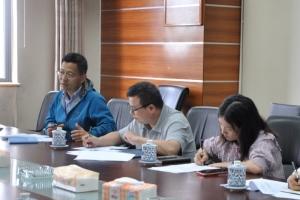 【主题教育】学校推动优质“专业写作基础”必修课开课筹备