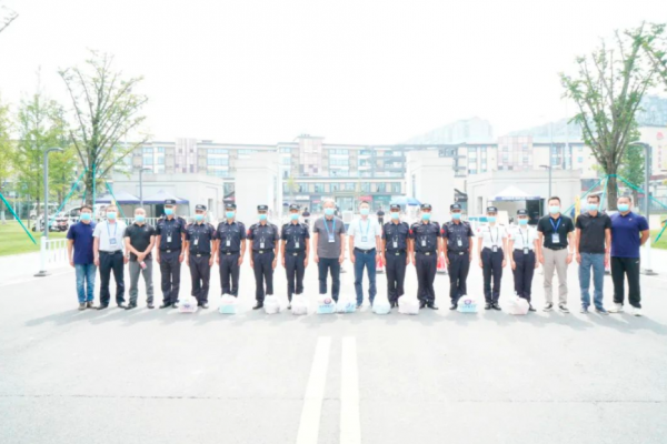 电子科大开展教师节、中秋节走访慰问活动