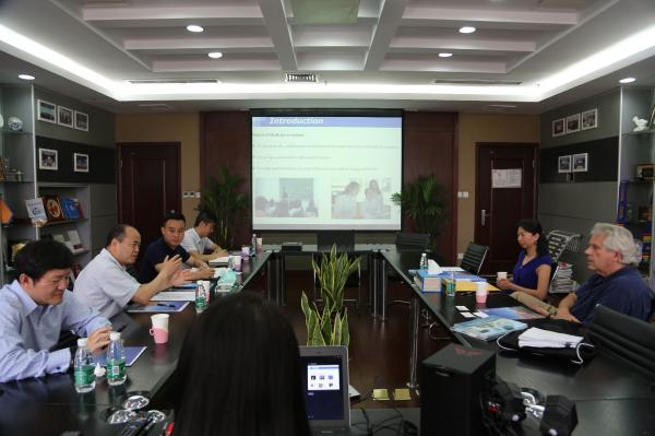 美国东弗吉尼亚医学院副院长来校访问