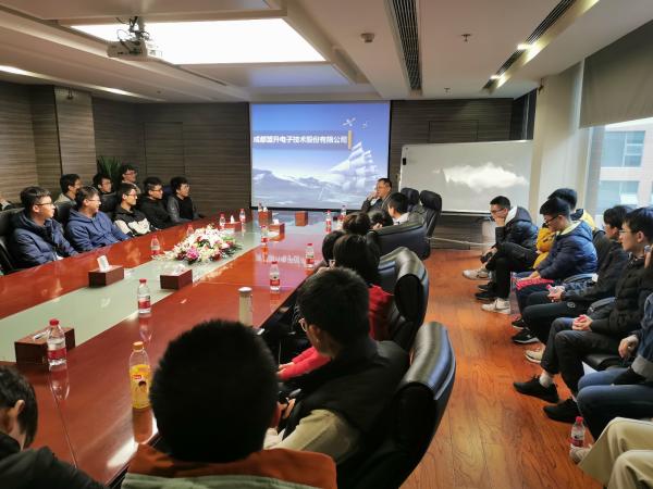 电子学院组织学生走进国家高新技术企业感受科技魅力