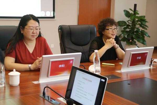 李媛教授为研究生院宜宾分院研究生作人际关系心理讲座