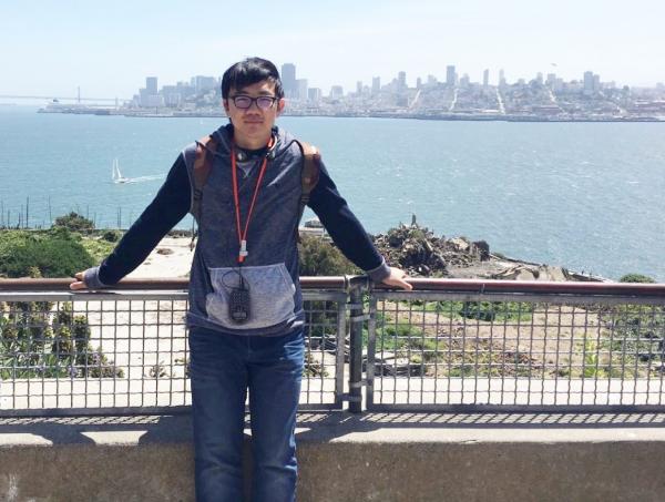 骆骏本人.jpg 骆骏本人.jpg