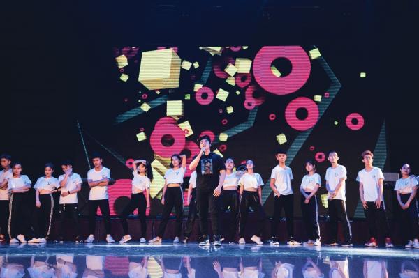 9f8c8d56f23470951765b0133ea0e01b_7cf18.j