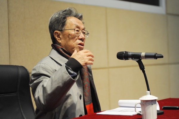 著名作家王蒙做客成电讲坛