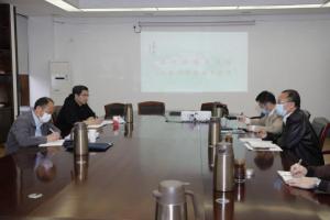 校领导调研后勤保障工作