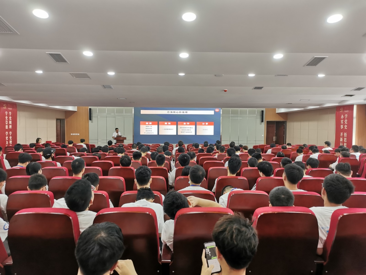 06.jpg a1d2794abf726bb52994c4e1e0a83a16_3a558.j