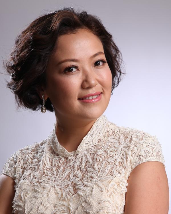 张怡.jpg 张怡.jpg