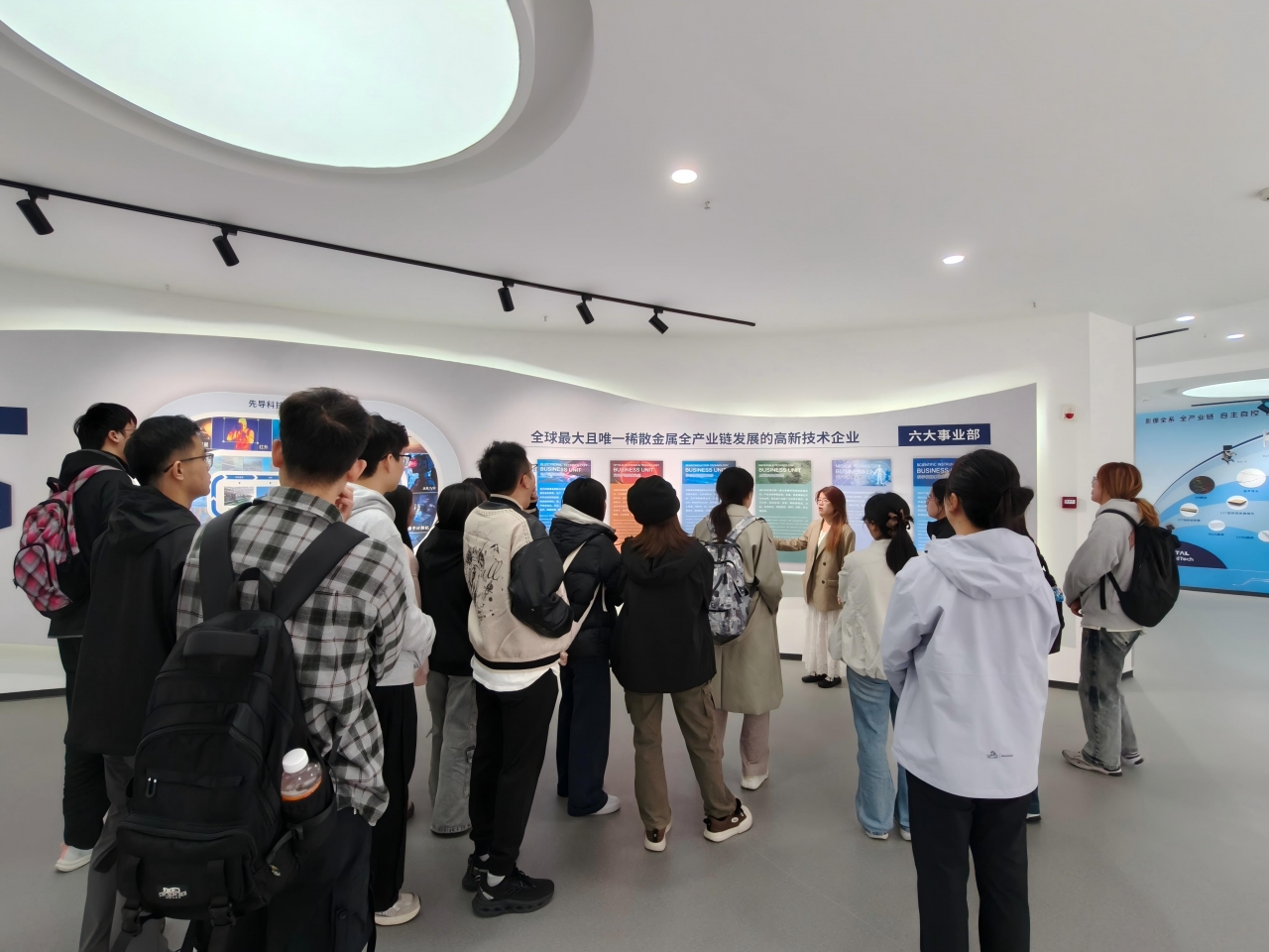 a289079cac536977ec3aff6950bc1256_a938b.j