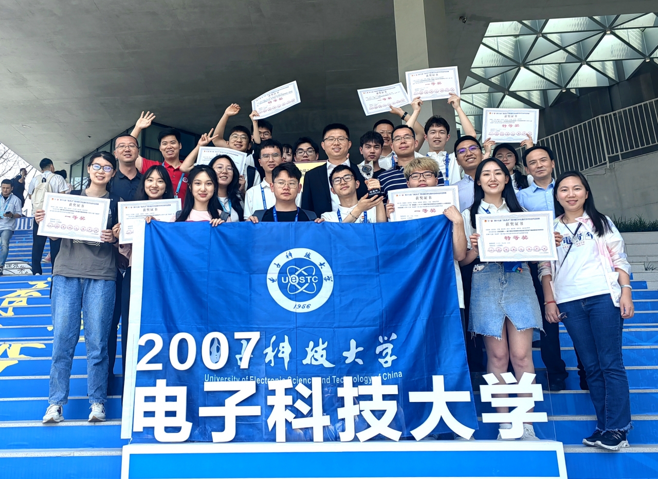 学校.jpg 学校.jpg
