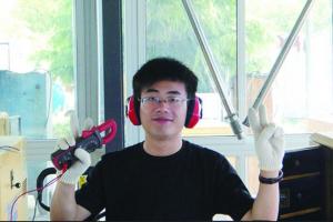 航空航天学子畅谈中国梦·航天梦·成电梦