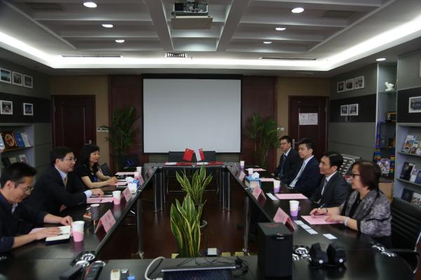 新加坡义安理工学院副校长一行来校问