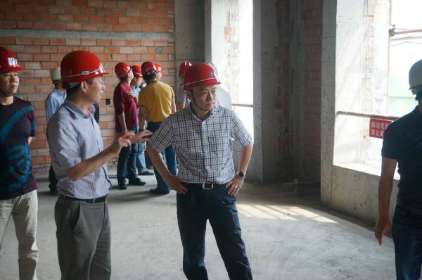 副校长朱宏一行实地督导清水河校区基建项目工作