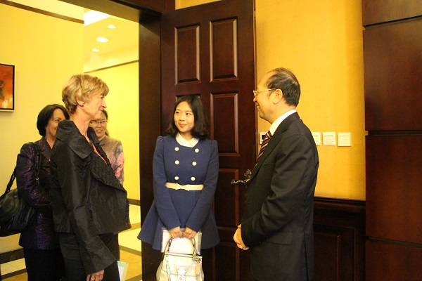 法国蒙彼利埃教育代表团访问我校