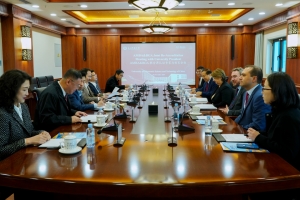 经管学院圆满完成AMBA&BGA联合再认证