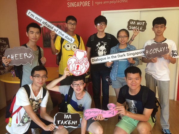 图8 “黑暗中的对话”(Dialogue in the Dark).jpg a6329dc743b97d5505f3e0141ca36b40.jpg