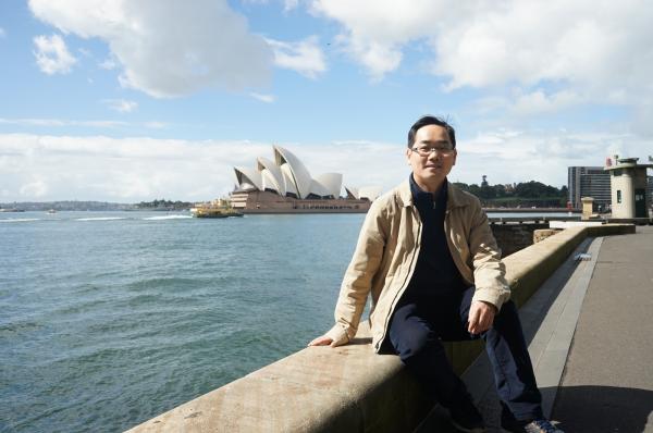 李世华.jpg 李世华.jpg