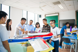 【成电这十年】牢记初心使命，培育时代新人