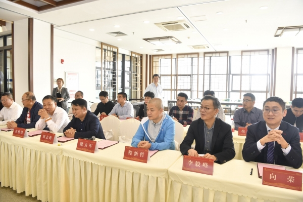 _ND57138.JPG a69412a2145fb9fe826f8848fe55d27a.jpg