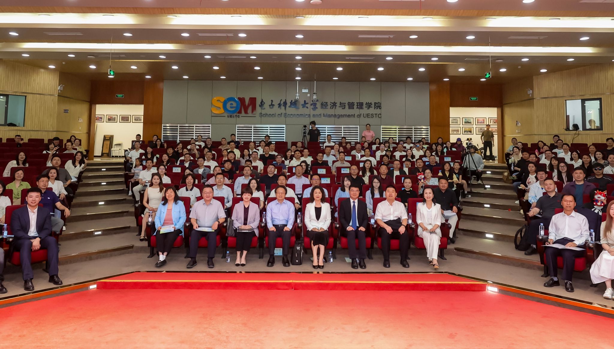 经管学院举行MBA第三届校园文化日活动