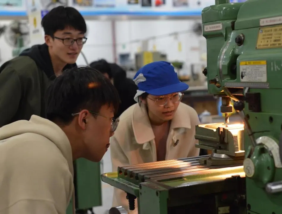 mmexport1678949125746.jpg a753a6129f7d1dc2e4d43f4797077ea9.jpg