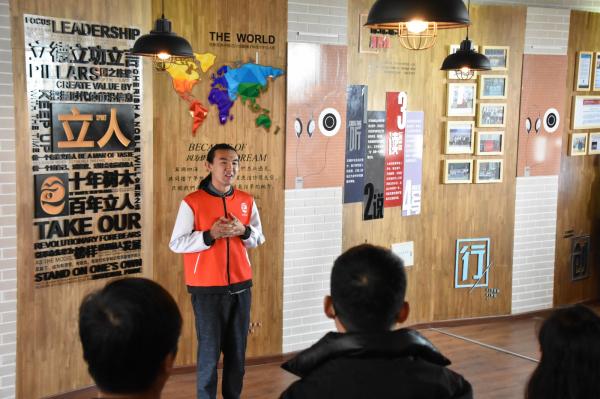 _-12.jpg a77de2462d4450b53fb1b797ad87e5c3.jpg