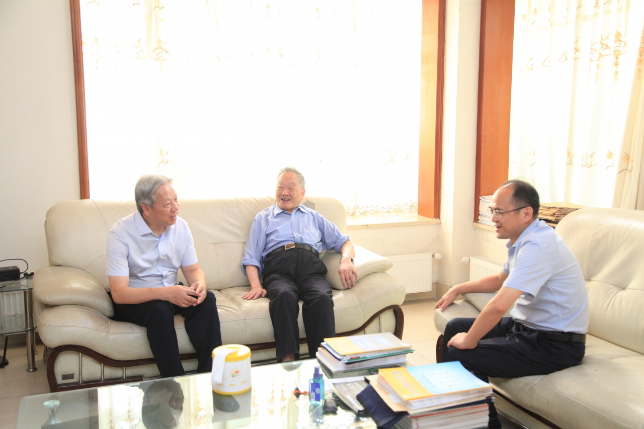 IMG_5467.JPG a7b11edef5e3b97d0d4e372460b1e90c_c0f80.j