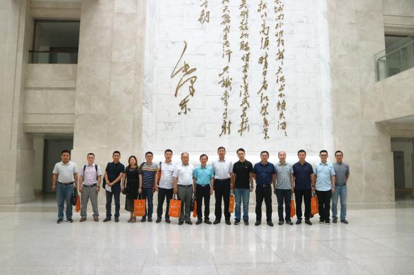 成都研究院组织开展靖江市科技企业进高校活动