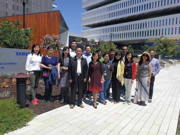 熊彩东看望我校硅谷校友.jpg a84ccf4f4740fa4181f1f18e25090f41.jpg