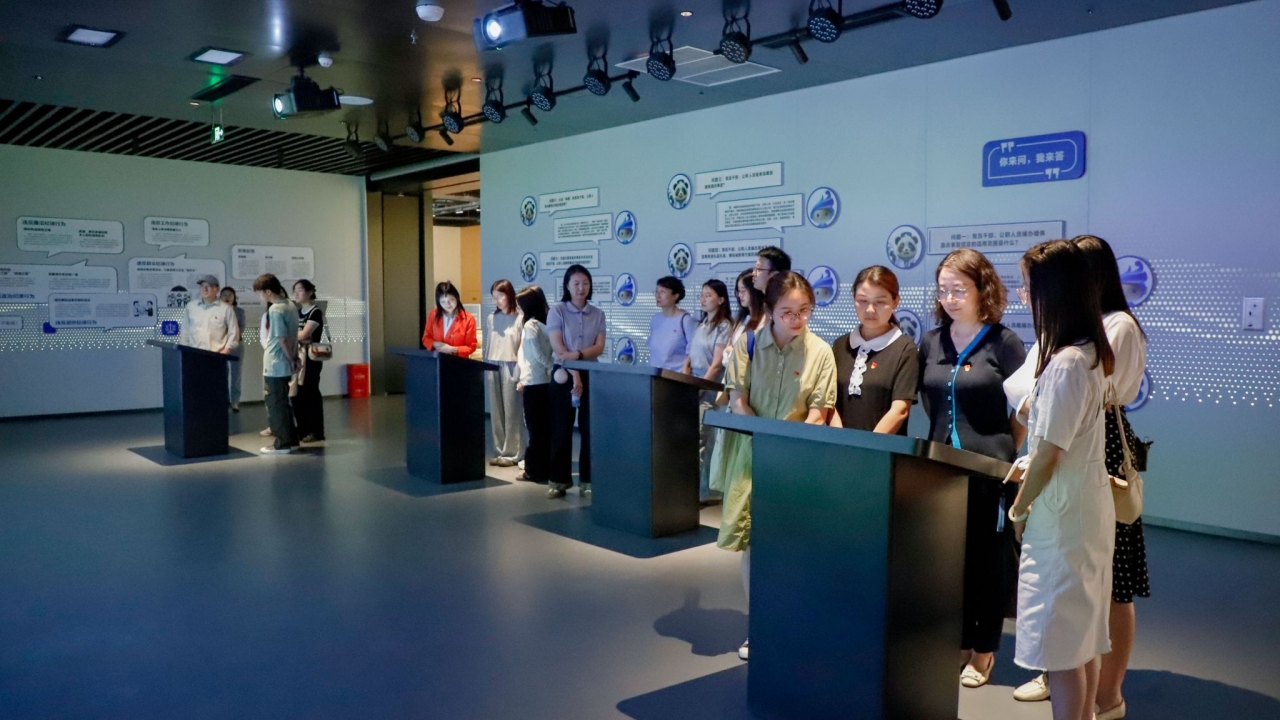 5F26ECE1DB24A375E7DF5B9CADF_E8AD1676_459