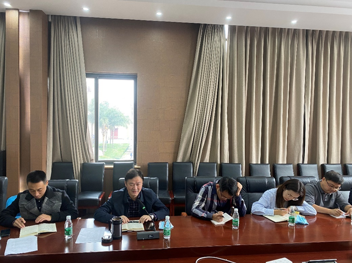 党委学工部召开辅导员工作研讨会