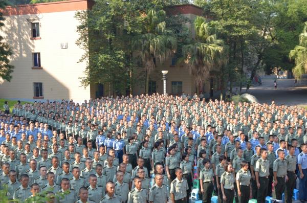 我校2014年国防生基地化训练圆满结束