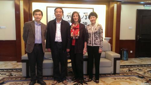 加拿大圣玛丽大学文学院院长Esther Enns到访中山学院