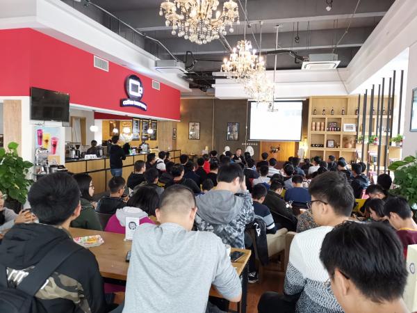 【成电下午茶】杨平教授解析中国制造如何由大变强