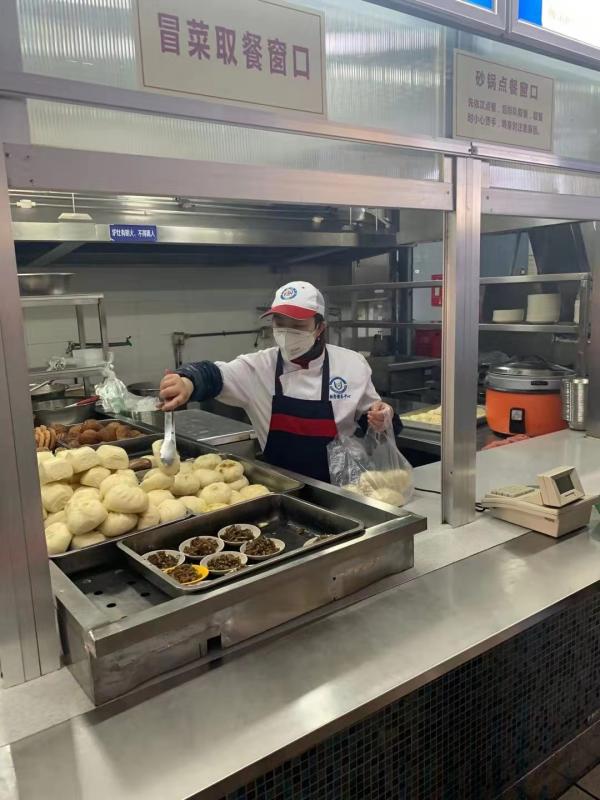 准备打包的馒头.jpg 准备打包的馒头.jpg