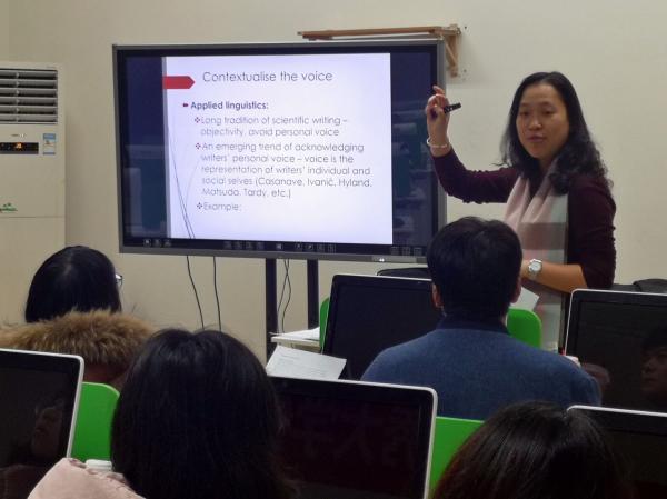 奥克兰大学徐林林博士做客成电论坛外语分论坛