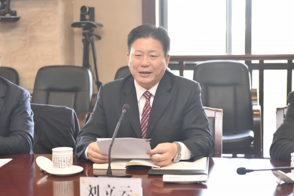 _ND58034.JPG aea51a9663747ac6c8ac6086610472af.jpg