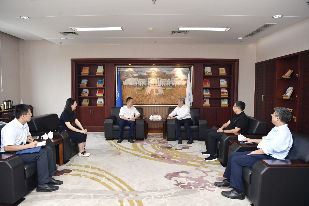 电子科大-中国电科研究生课程委托培养合作签约仪式暨中国电科2023级研究生开学典礼举行