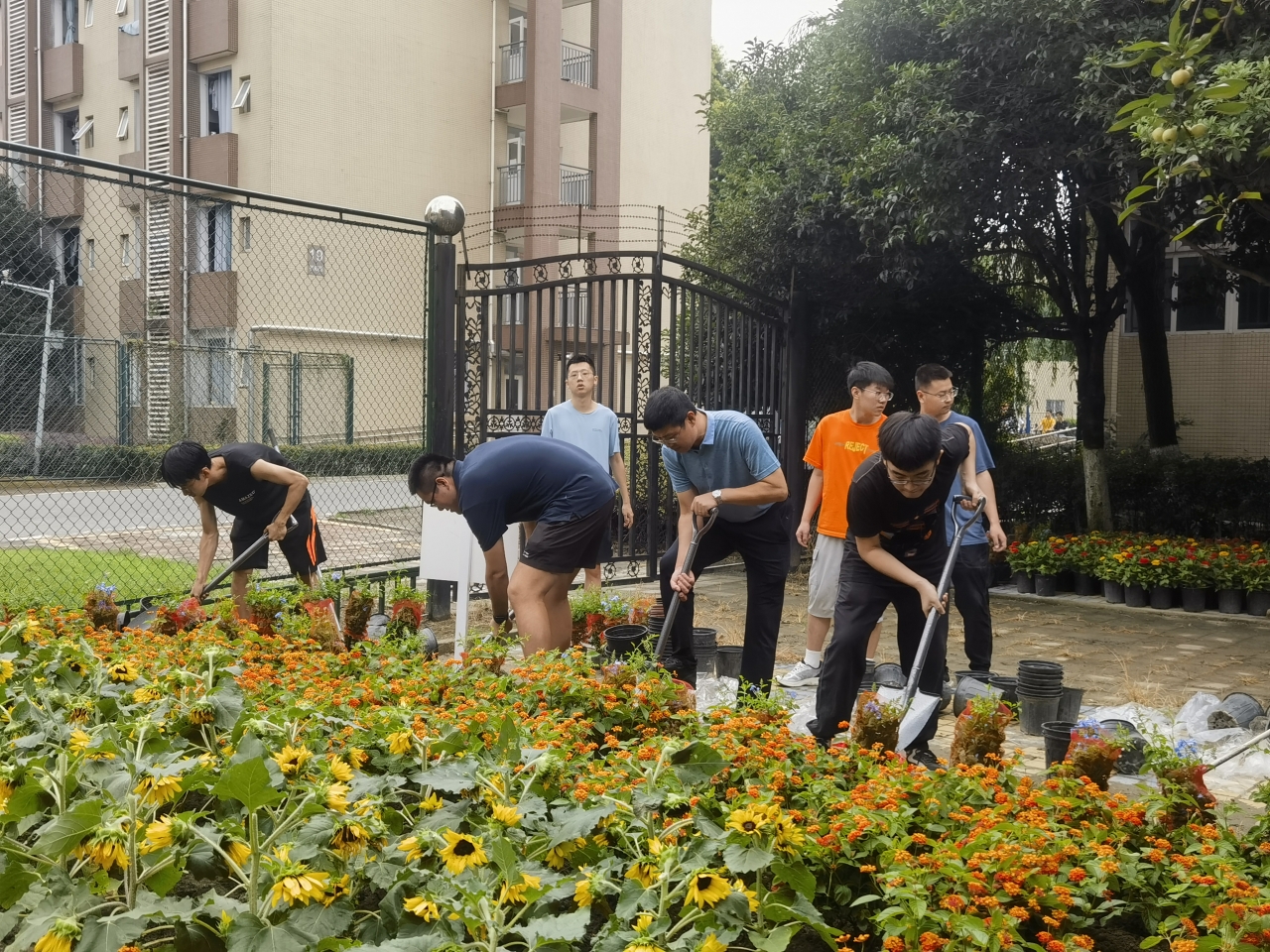 计算机（网安）学院举办“计承者·惦‘计’”劳育和美育活动