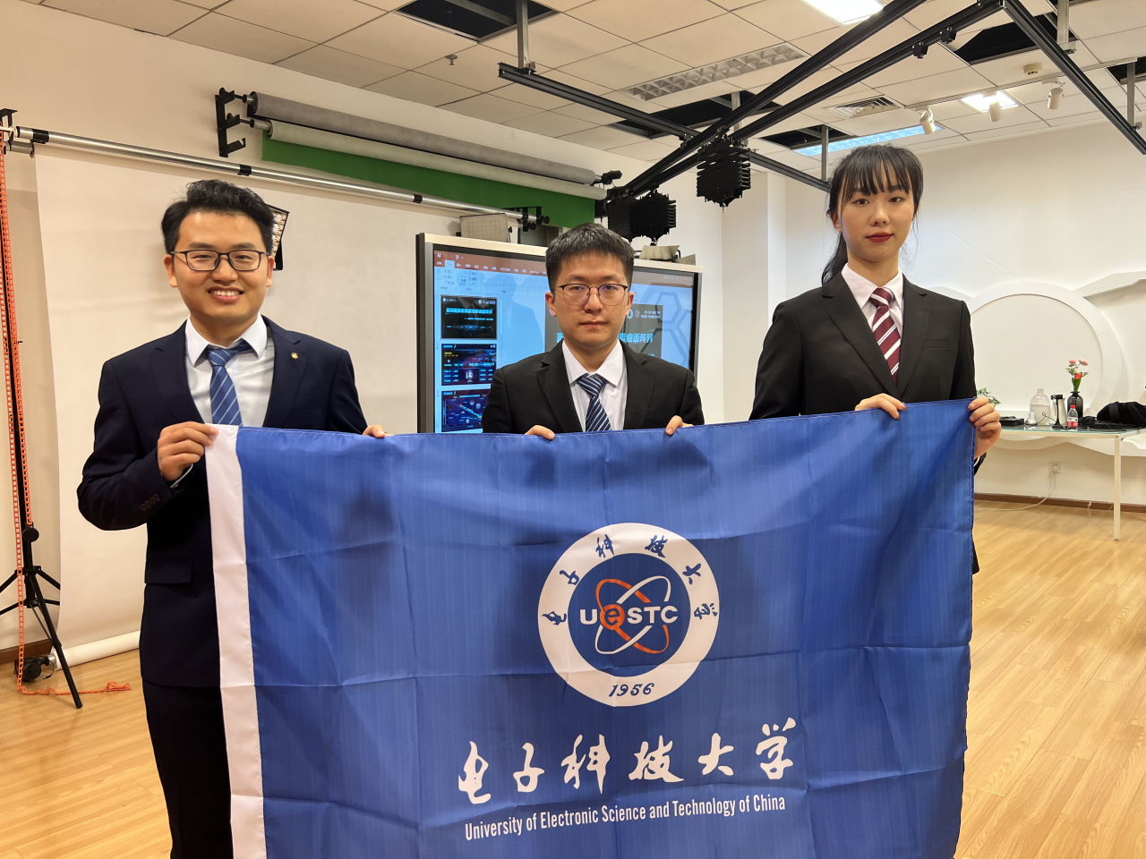 图片6.png 图片6.png