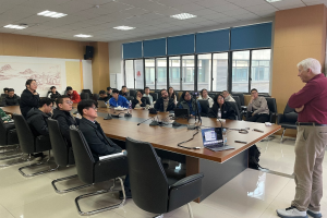 加拿大滑铁卢大学罗伯特·曼恩教授做客学者论坛