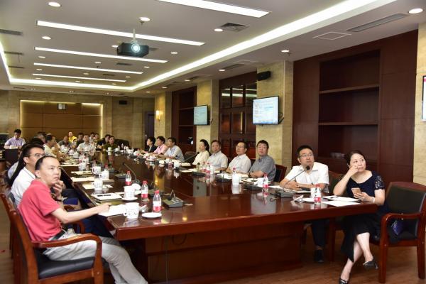 学校举行院级党委（党总支）书记工作例会