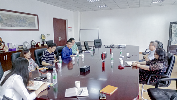 经管学院召开“不忘初心、牢记使命”教师座谈会