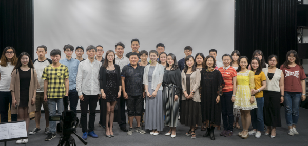 著名旅德男高音歌唱家许昌走进成电讲授大师课