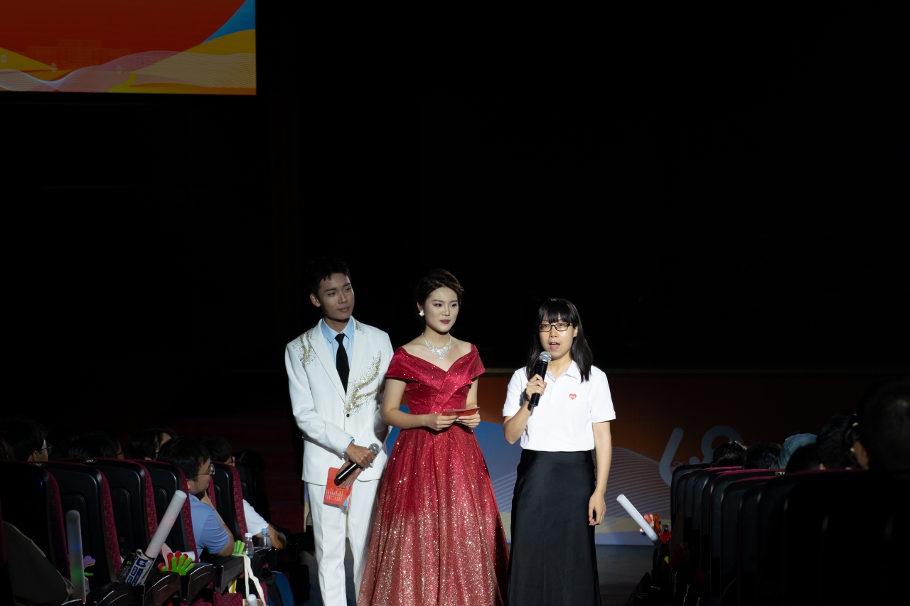 采访3.jpg 采访3.jpg