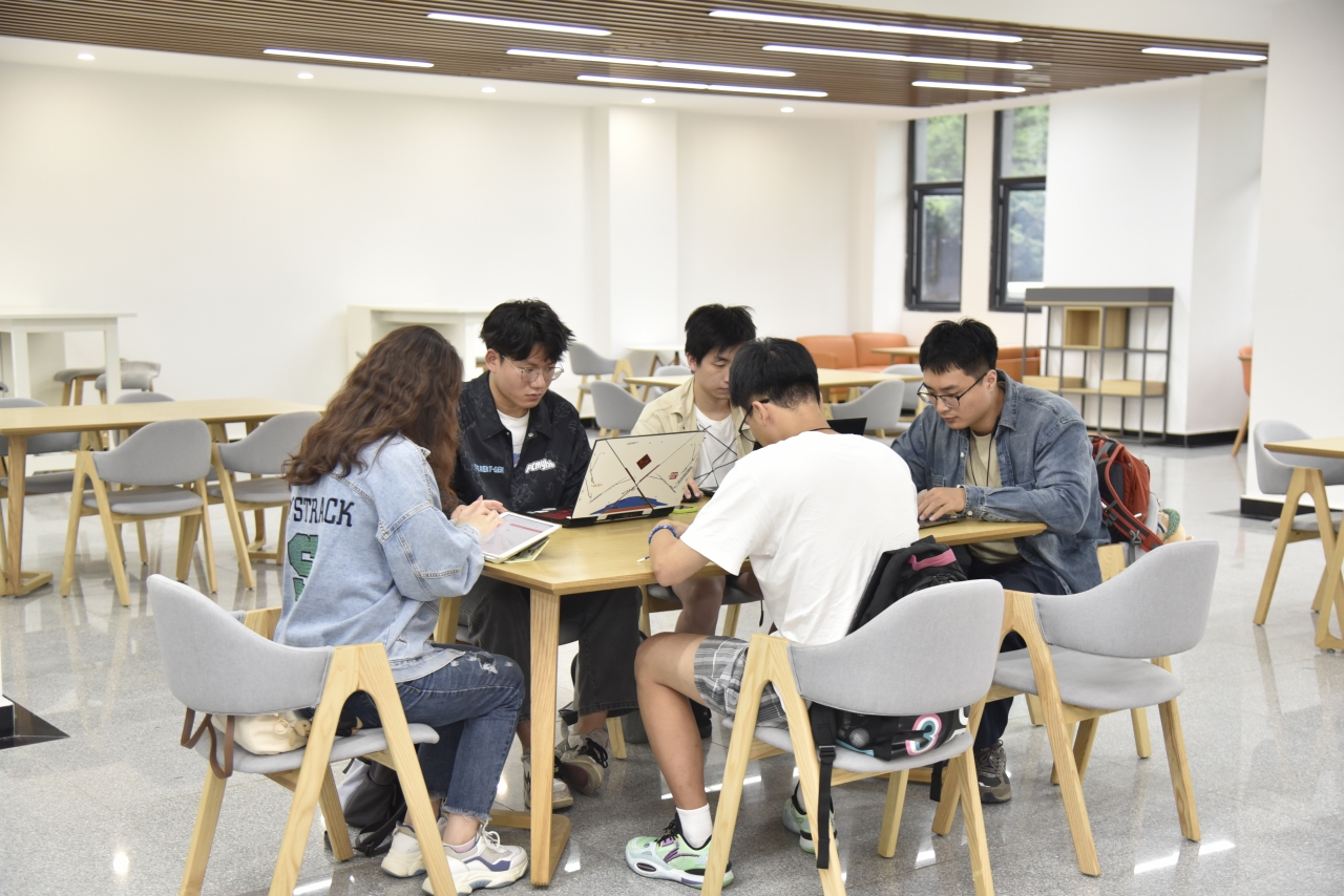 _DSC0923.JPG _DSC0923.JPG